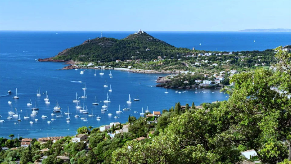 Πρόσκληση από F.I.C.M για εκδρομή στη Γαλλία.